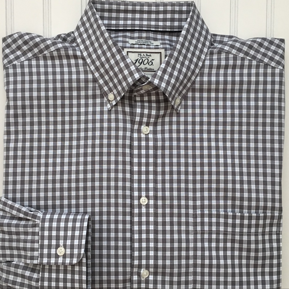 JoS A Bank Non Iron Tailored Fit Dress Shirt 17-34
